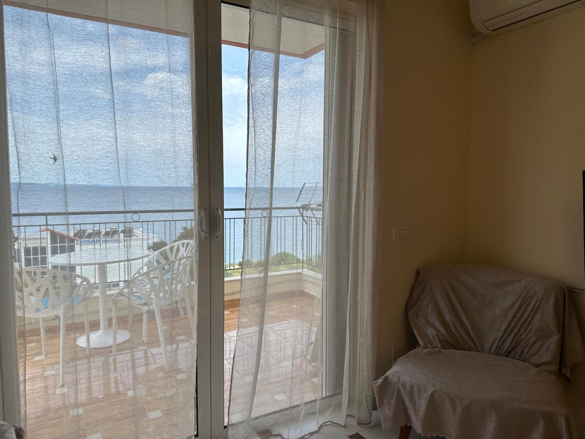 White Sea View Residence 2 Саранда Экстерьер фото