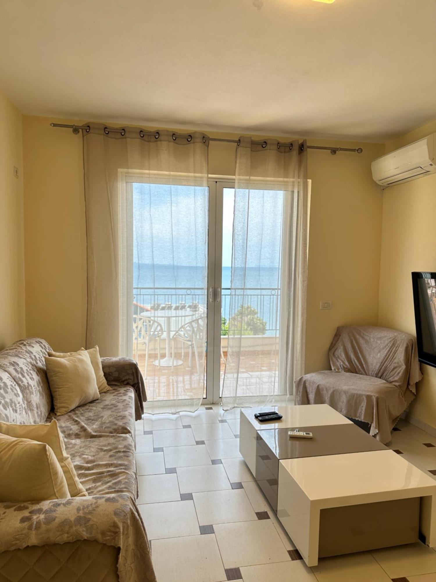 White Sea View Residence 2 Саранда Экстерьер фото